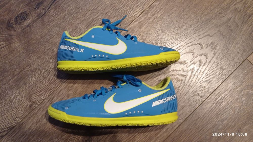 Buty piłkarskie halowe halówki Nike Mercurial Neymar rozm 38,5 - 24 cm