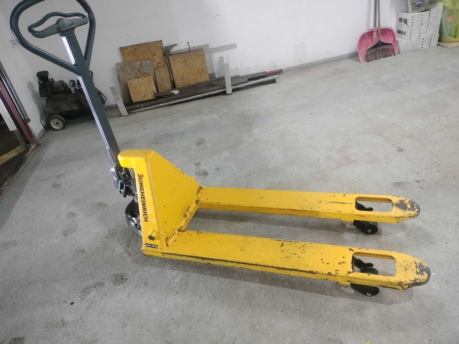 Wózek paletowy ręczny, paleciak 2 t Jungheinrich