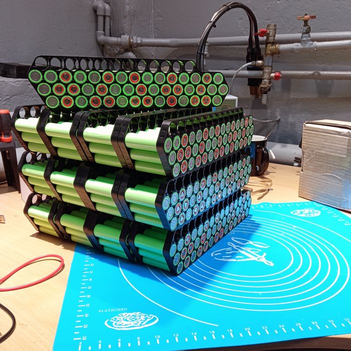 Ремонт акумуляторів Li-ion, LiFePO4, 18650 | Збірка, BMS, гарантія.