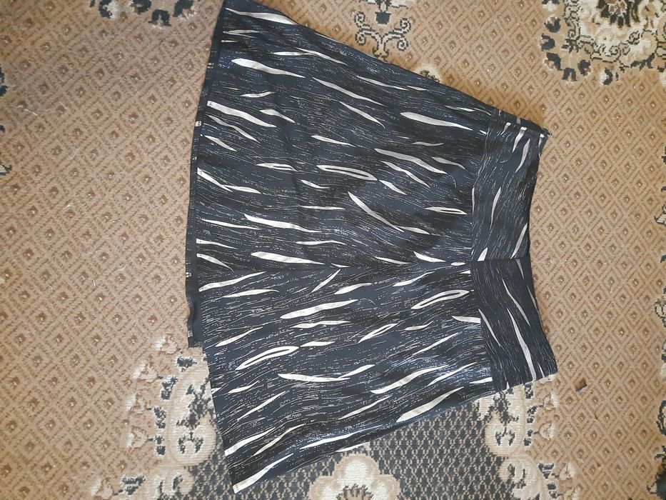 Продам юбку 52 размера