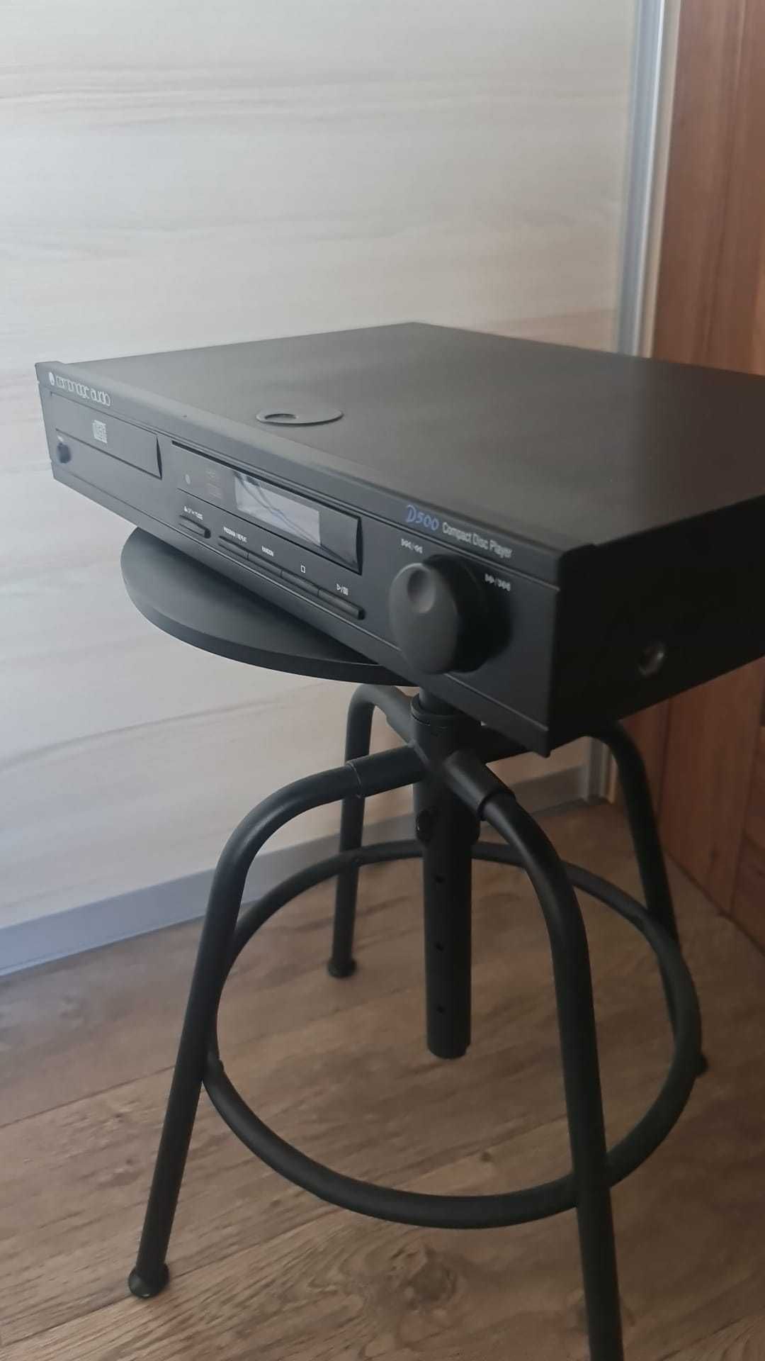 Odtwarzacz CD Cambridge Audio D500 czarny pilot