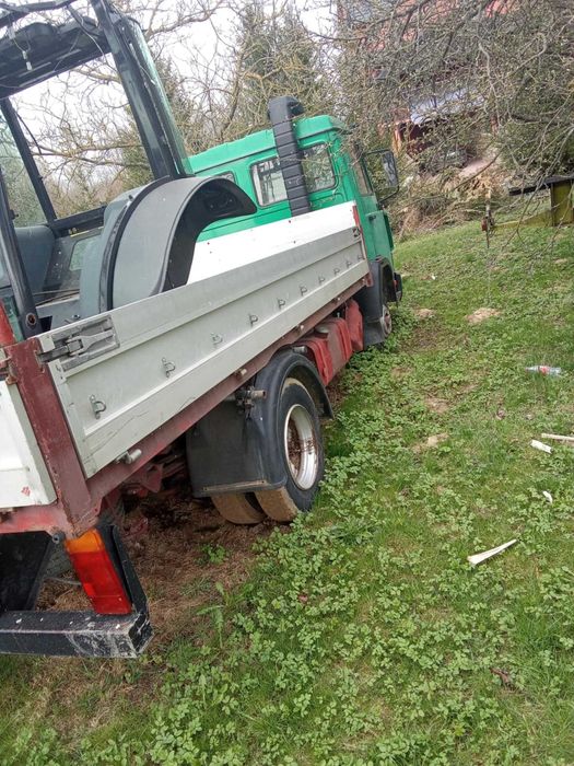Samochód dostawczak furgon zabudowa Iveco 60-11 sztywny