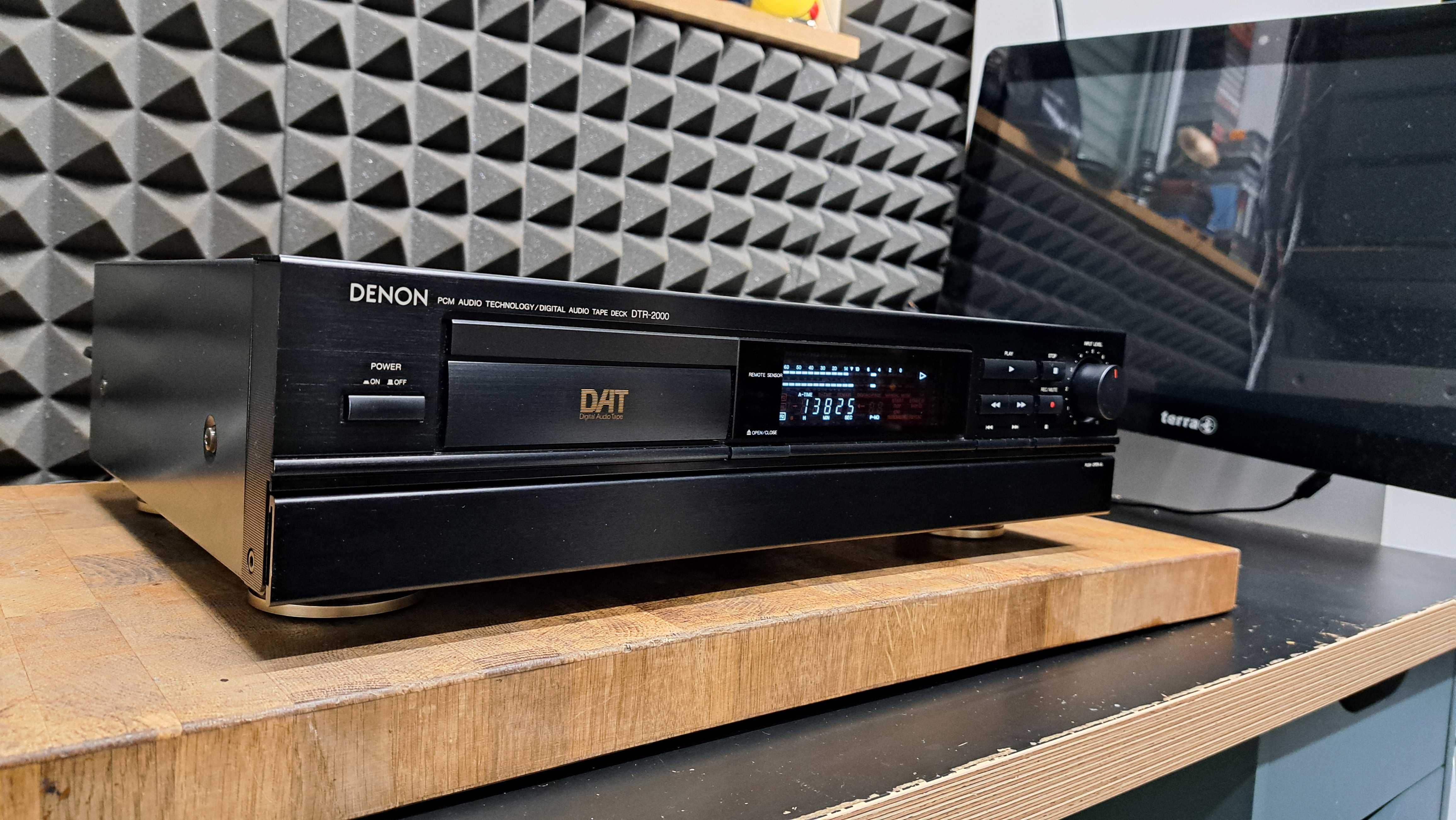 Deck DAT Denon DTR-2000