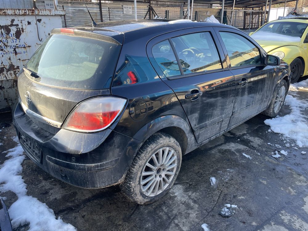 Na części Opel Astra H HB 5d 1.7 cdti kod lakieru Z20R