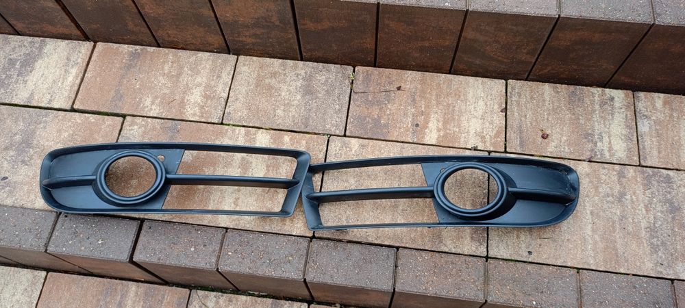 Kratka zderzaka prawy przód audi a4 b7 cabrio