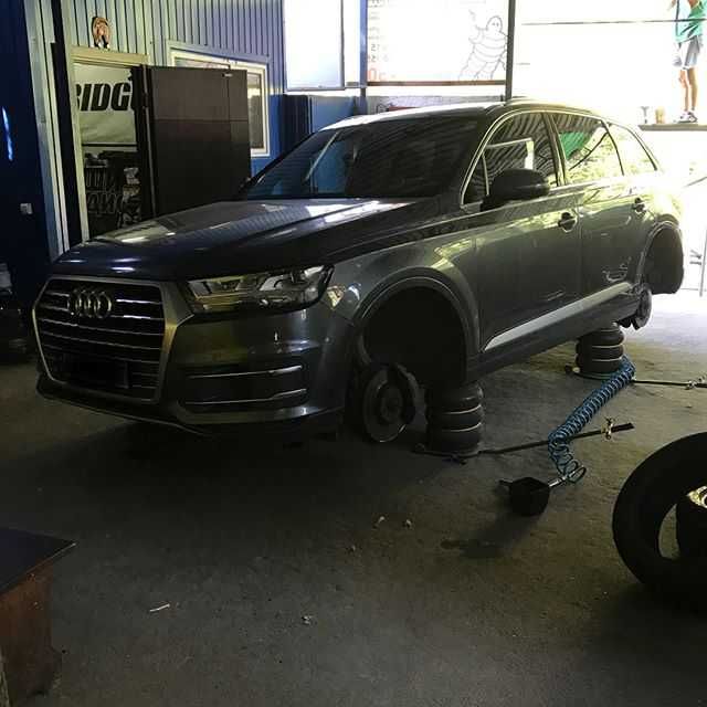 Континенталь 255/55/18 Continental 4x4 WinterContact RFT резина шины