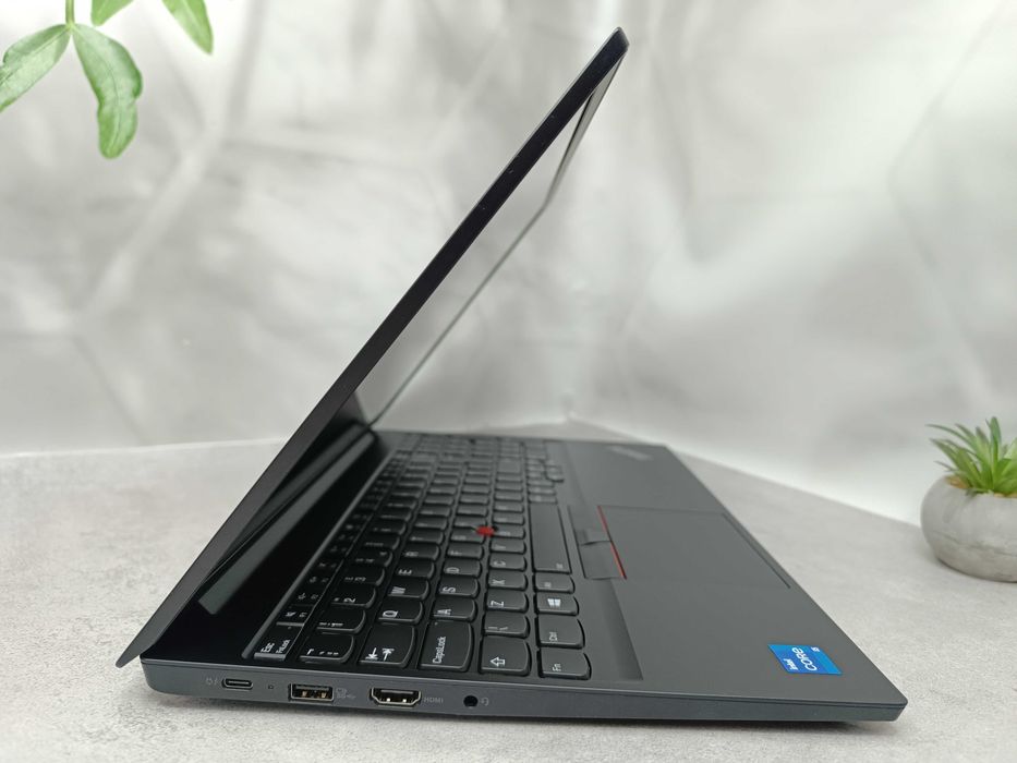Ноутбук Lenovo ThinkPad E15 Gen 2/i5-11135G7/8/256/15.6"/Full HD IPS