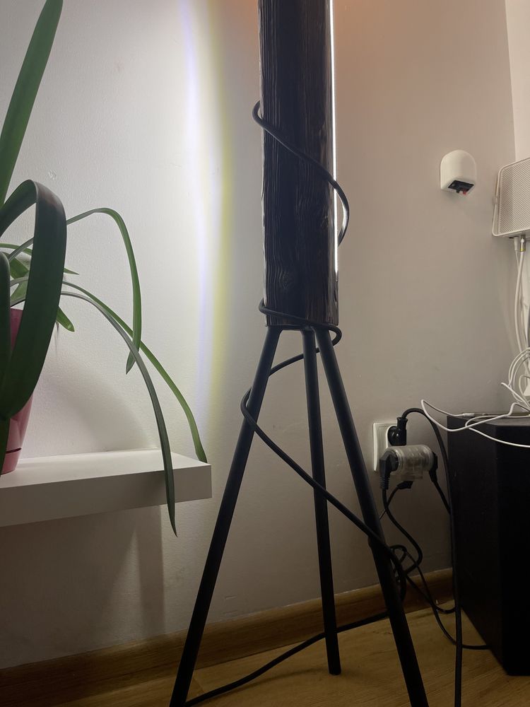 Lampa stojaca z belki ozdobna zarowka
