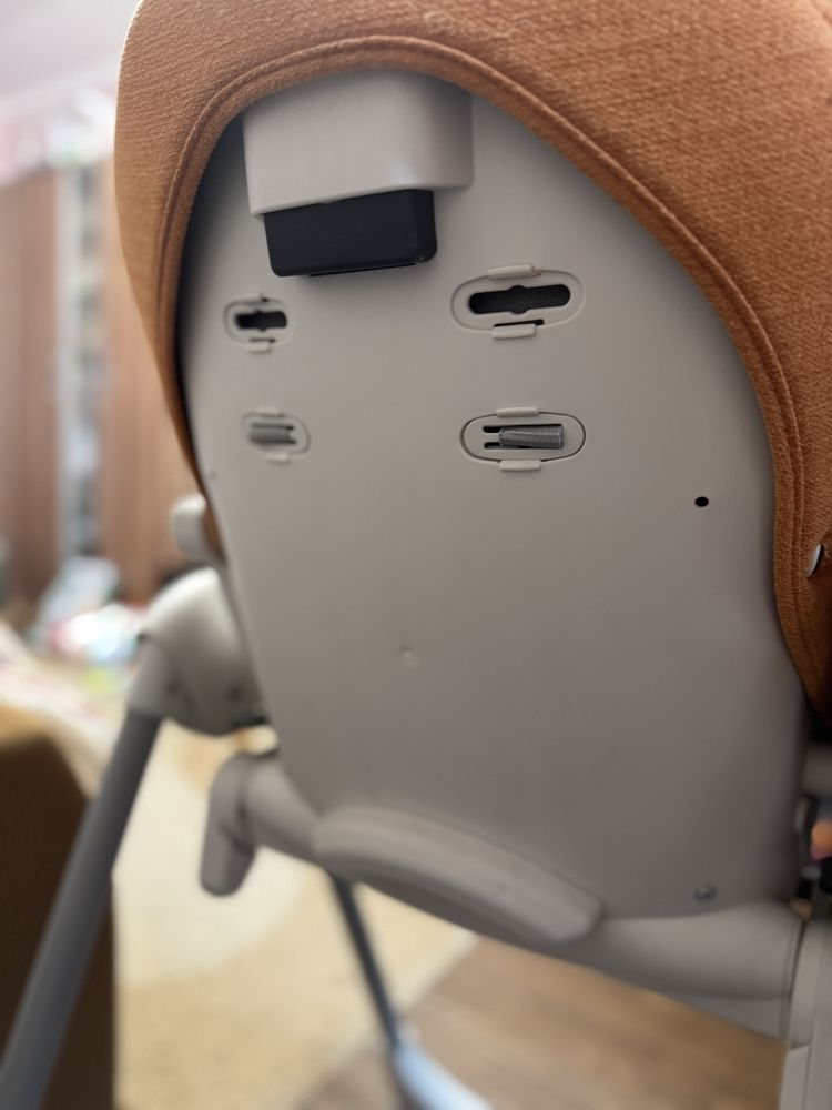 Стільчик для годування Peg Perego Prima Pappa follow me