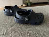 Crocs originais, azuis, tamanho c-7 (24-25)
