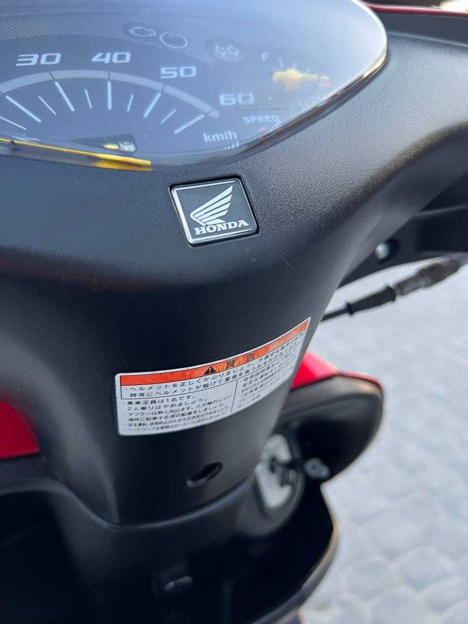 Скутер ІНЖЕКТОР Honda Dio AF 68 4-Т  тільки з КОНТЕЙНЕРА