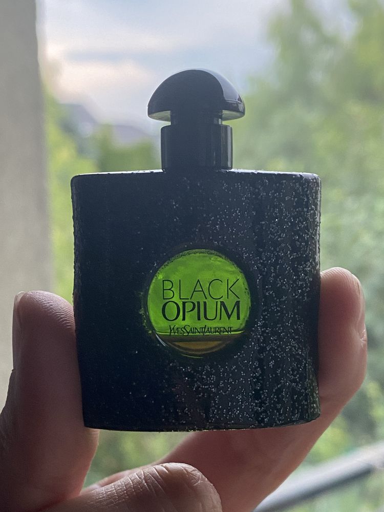 Miniaturka YSL Black Opium Icilit Green 2,5 ml