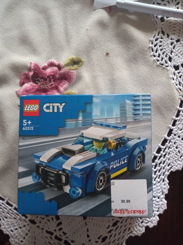 Klocki LEGO city. Radiowóz policyjny 5+