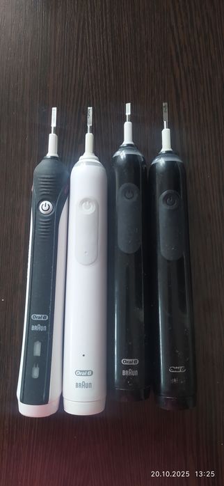 Електрична зубна щітка Oral-B.