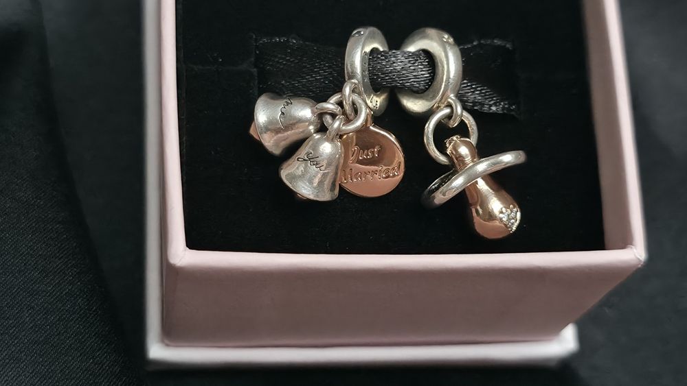 Conjunto 2 contas Pandora