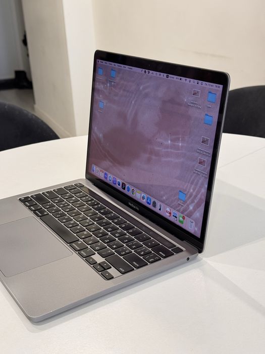 MacBook Pro 13 2020 M1 8Gb 256Gb Space Gray