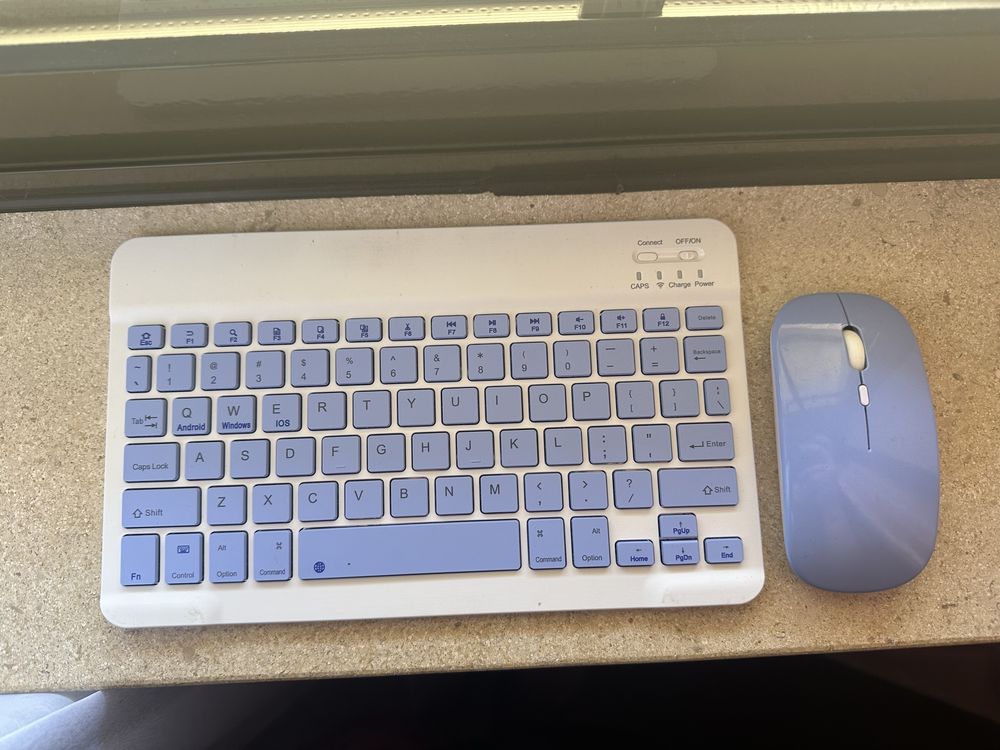 Teclado e rato sem fio