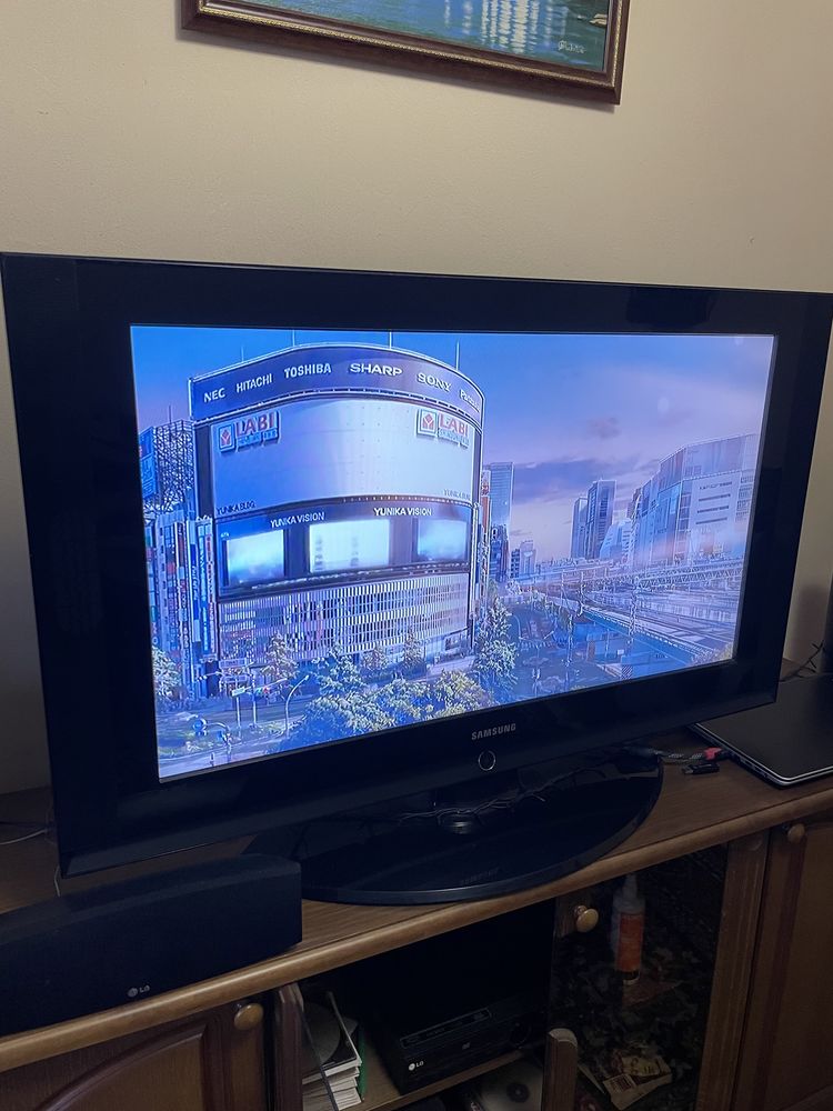 LCD телевізор Samsung 37”