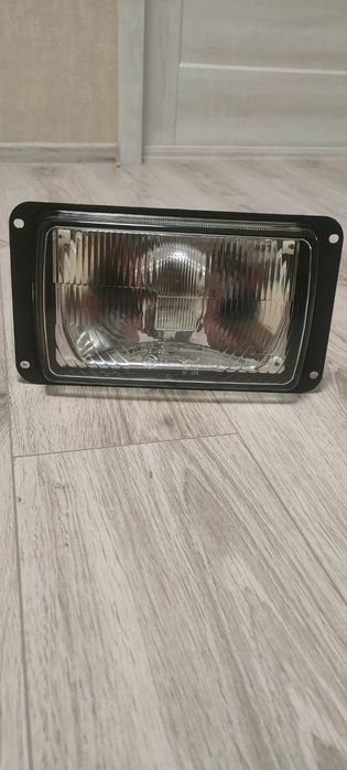 Продам фару прямоугольную КАМАЗ, КРАЗ, МАЗ