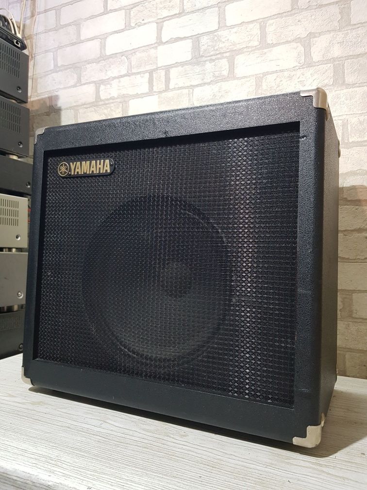 60Вт Комбопідсилювач YAMAHA DG60FX-112 б/у х Німеччини