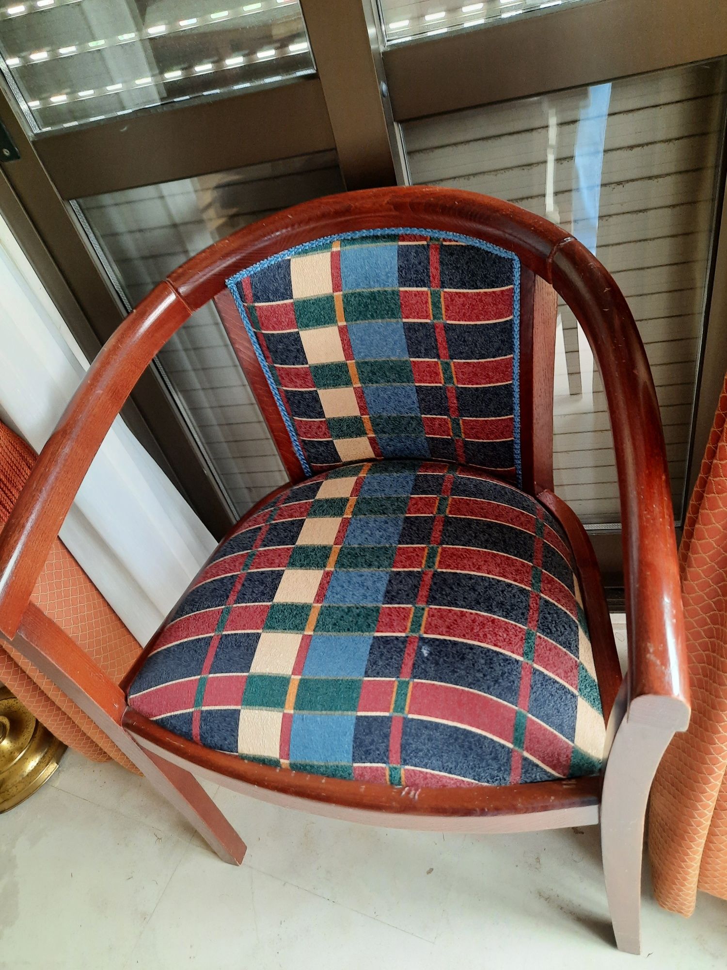 Conjunto de duas cadeiras de sala
