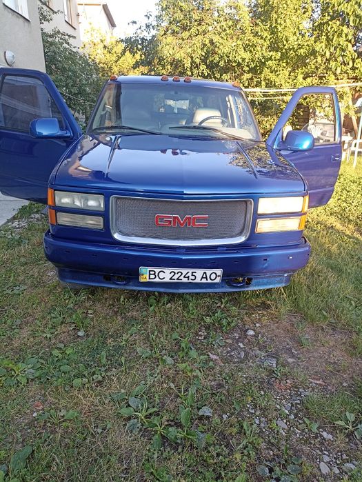 Продам GMC Yukon 5.7L