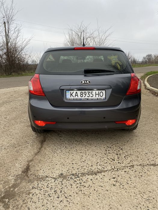 Продаю автомобіль KIA ceed
