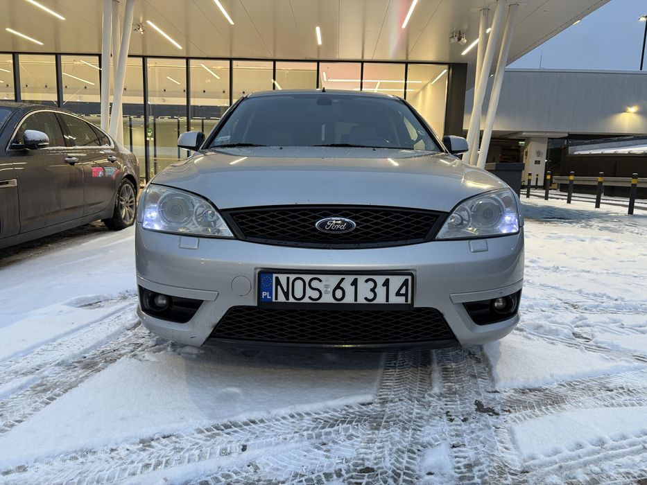 Ford Mondeo ST220 lift 2004r.