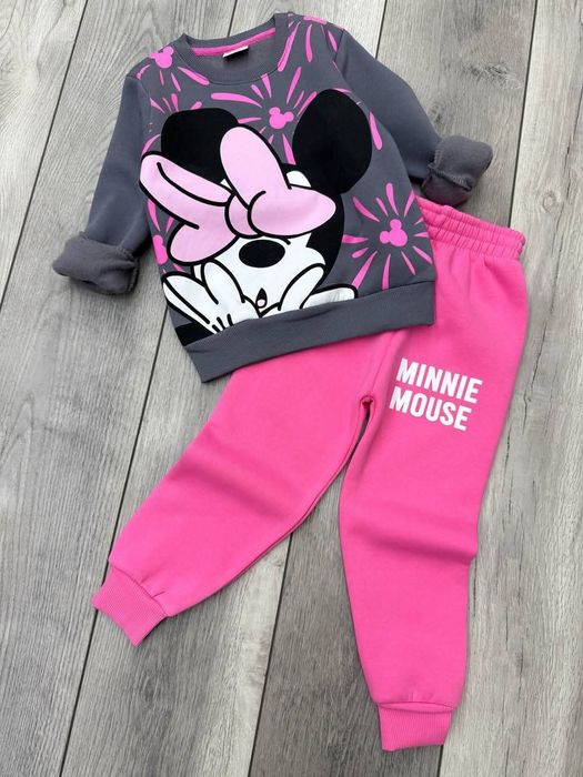 Dresy minnie Mouse, capybara i inne