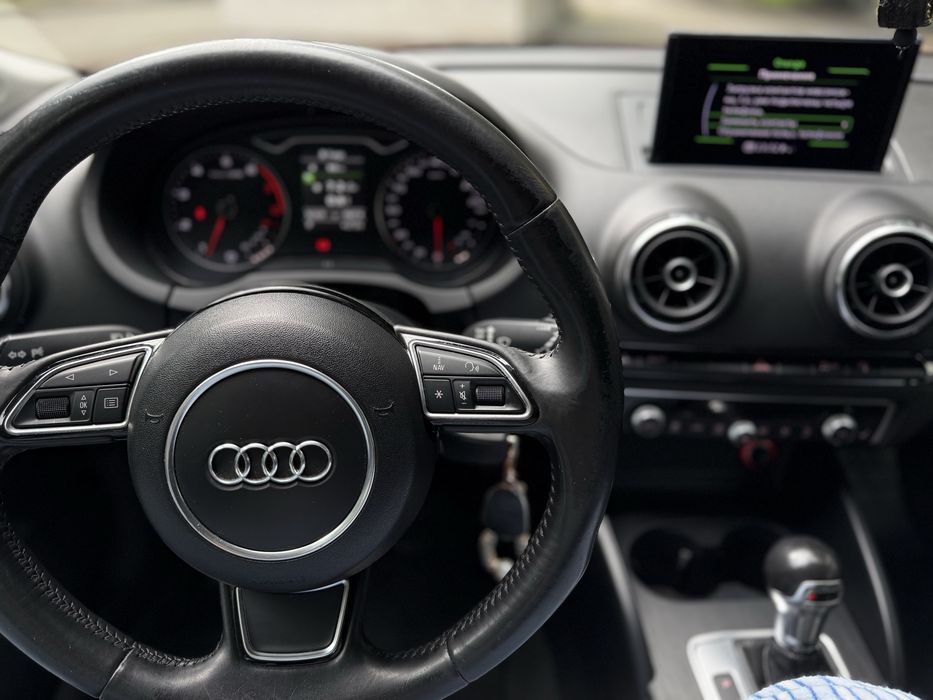Продам авто ауді А3 2014 року 1.4 бензинвся тел-+380666771035