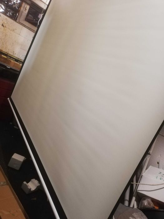 Ekran projekcyjny AVTEK elektryczny 205cm NOWY