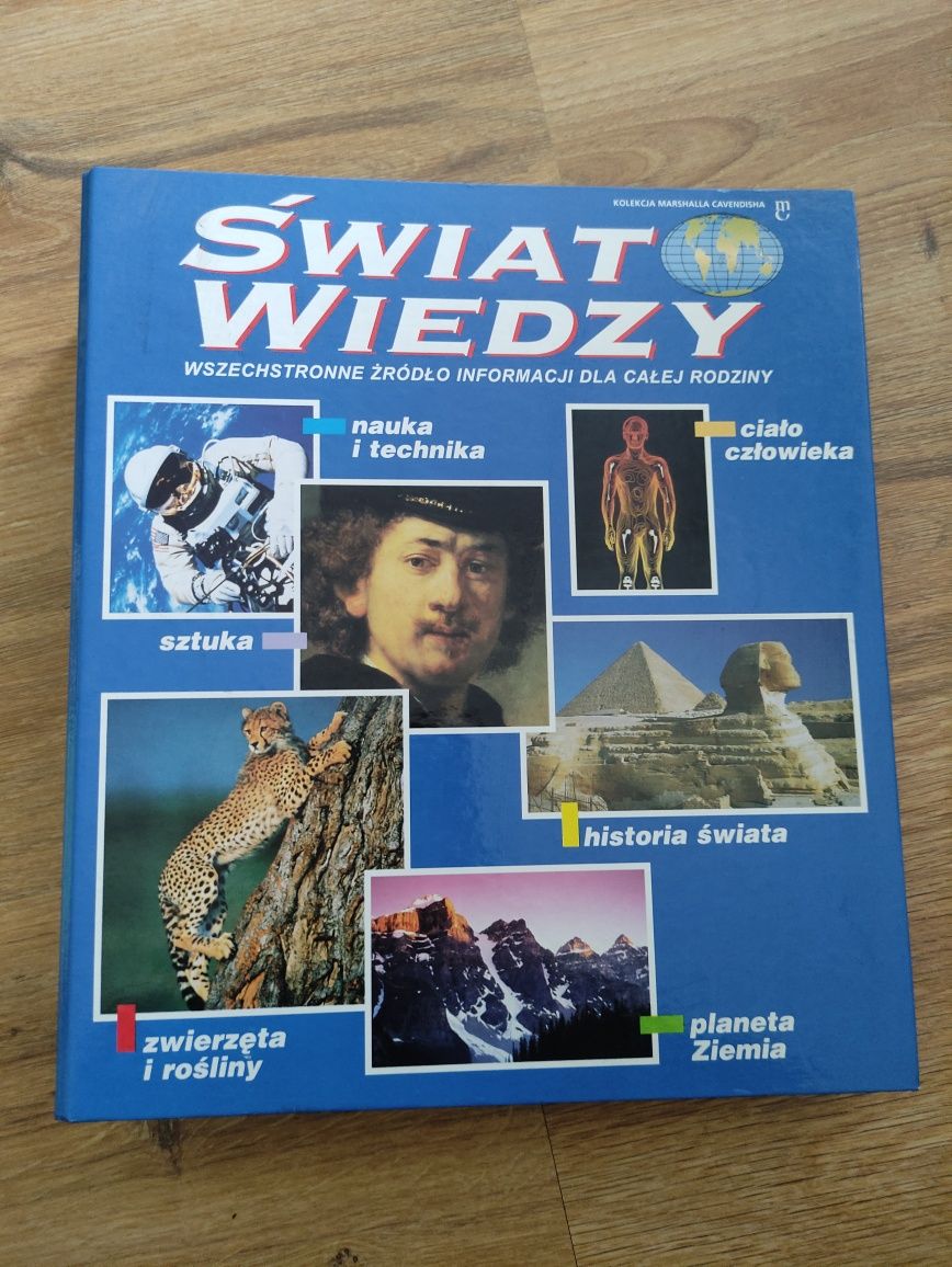 Świat wiedzy segregator