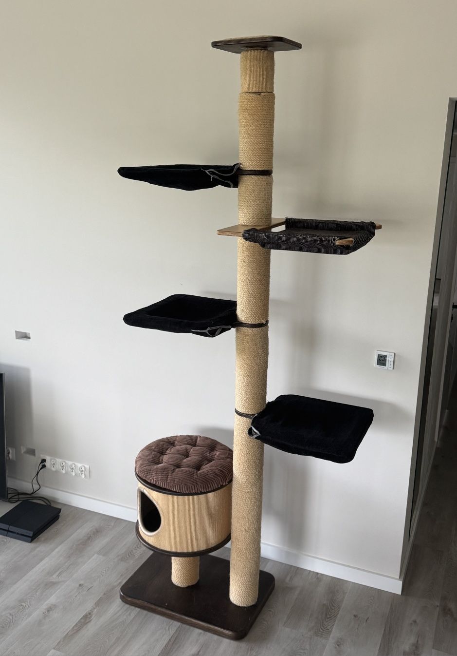 Solidny mocny drapak rozporowy dla kotów RUFI 265 cm brązowy beżowy