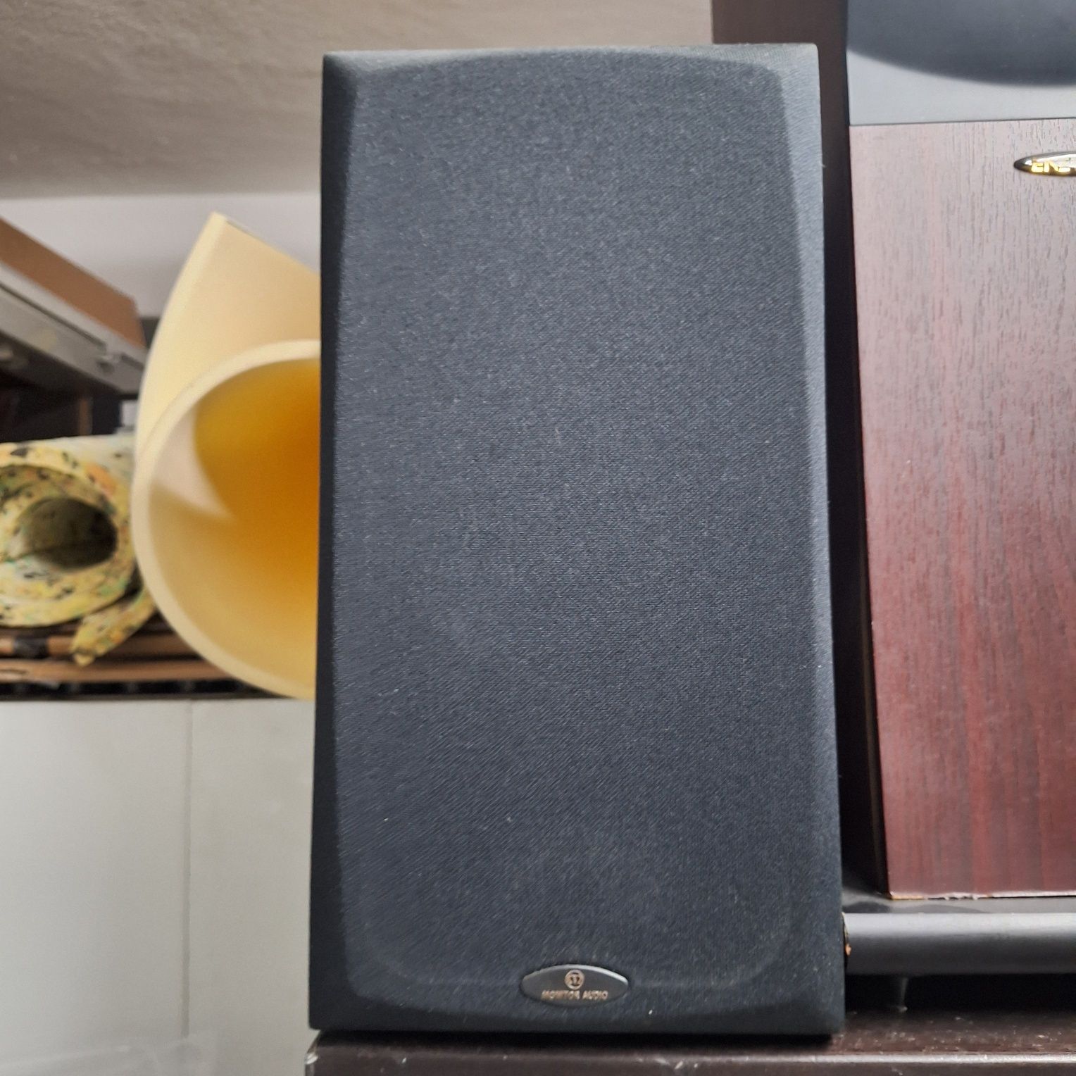 Colunas Monitor Audio MR2 impecaveis