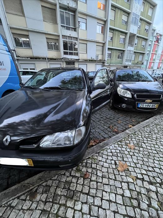 Renault Mégane 1.9 Diesel – Económico e a Andar | 990€