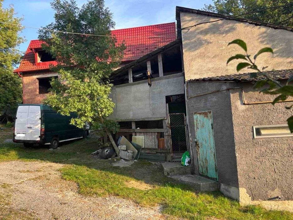 Продаж окрема будівля комерційного призначення в с. Зимна Вода