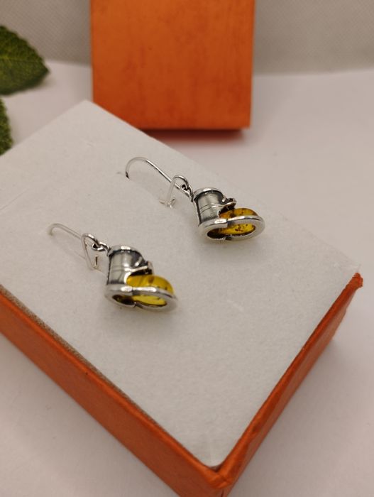 Srebrne kolczyki z bursztynem, buciki, próba 925