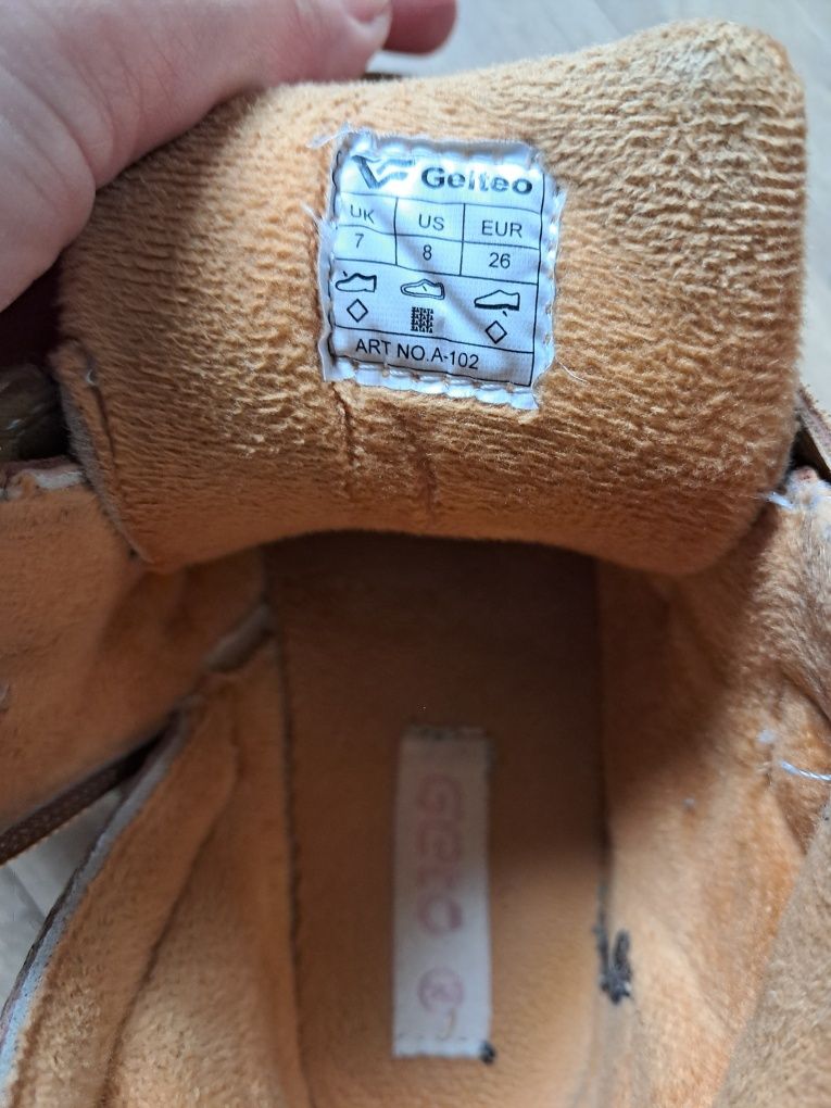 Buty zimowe kozaki trzewiki chłopięce 26
