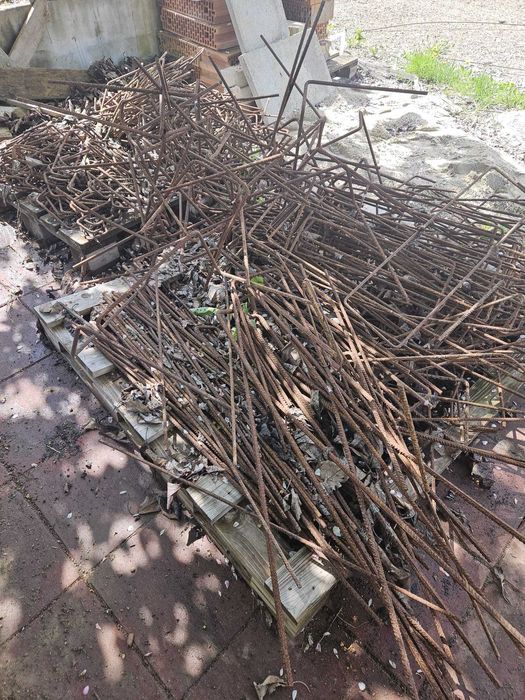 Sprzedam stal zbrojeniową - pręty i strzemiona