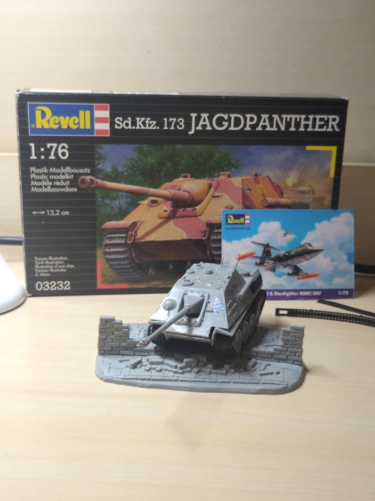 Продам модель танка від Revell Jagdpanther.