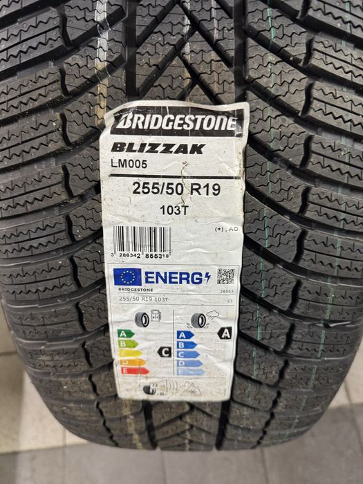 Opony zimowe Brigstone 255/50 R19
