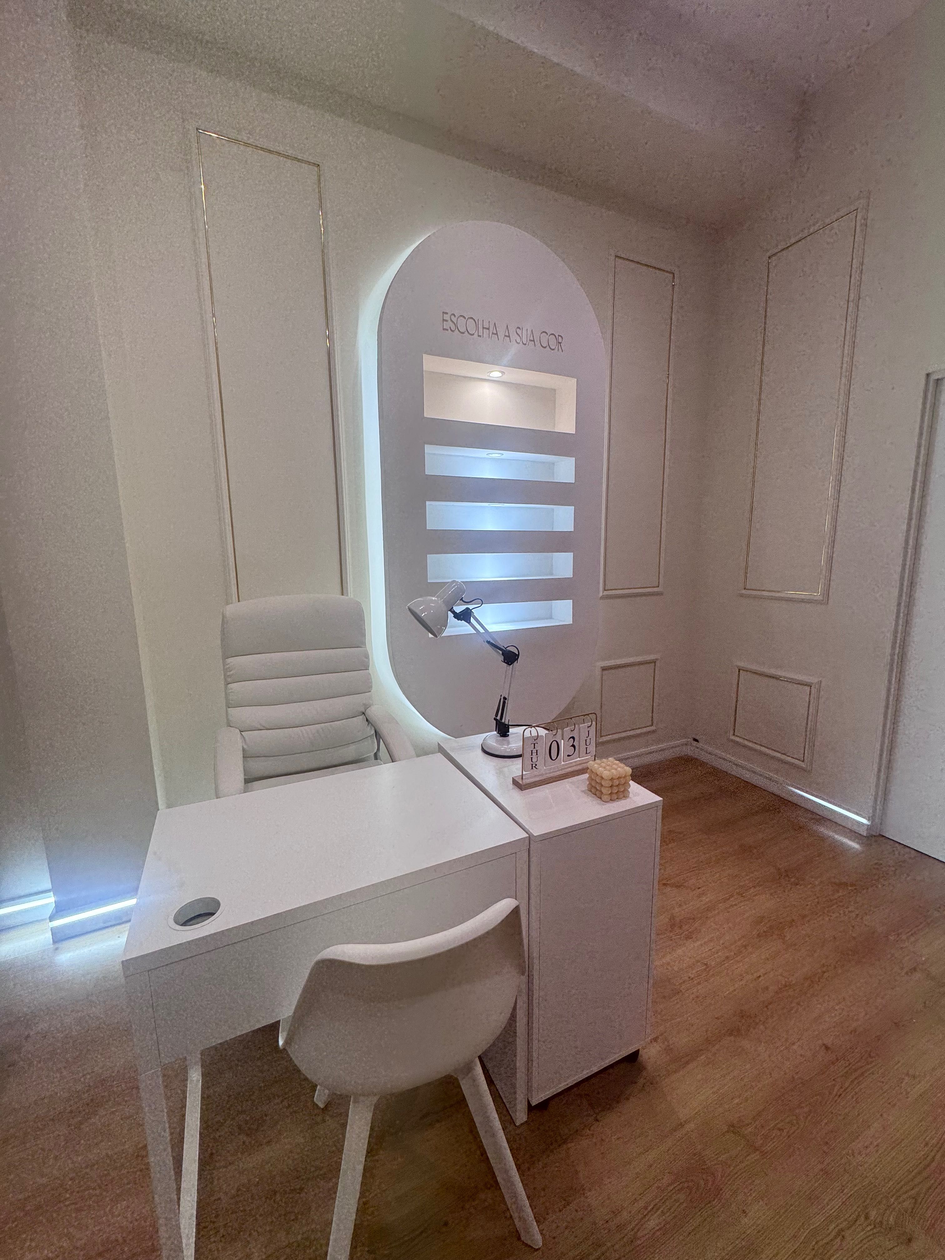 Aluguel de mesa de Manicure