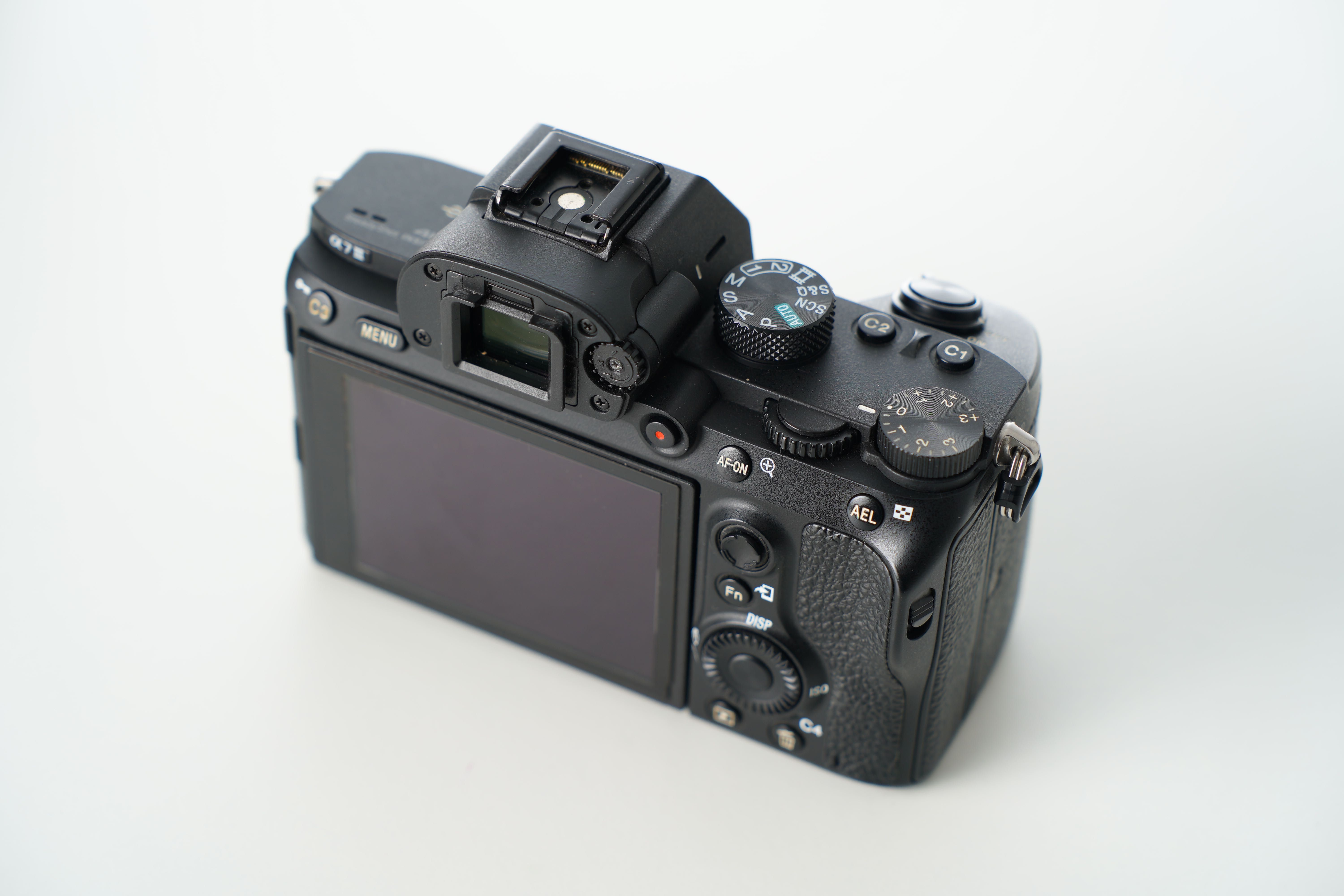 Sony A7 III - 1 bateria -  cortina obturador nova fevereiro 2024