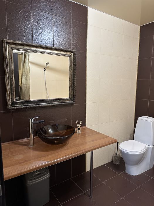 Сдам до Лета. Спальня и кухня-студия в р-не гориполкома