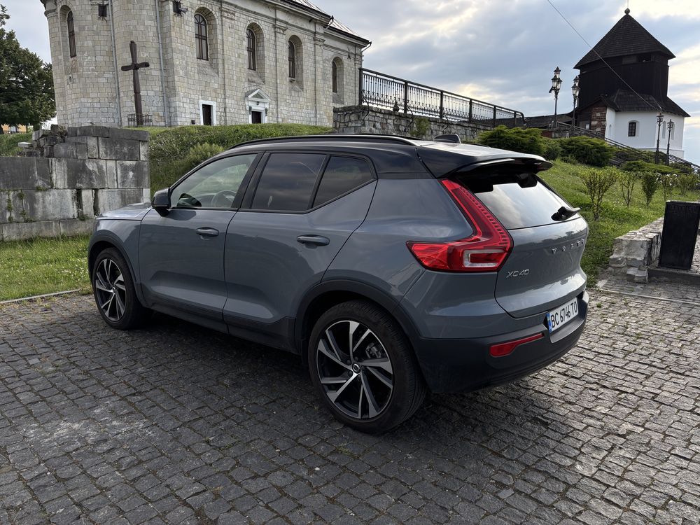 Продам 2022 Volvo xc40 R-Design з пакетом Polestar