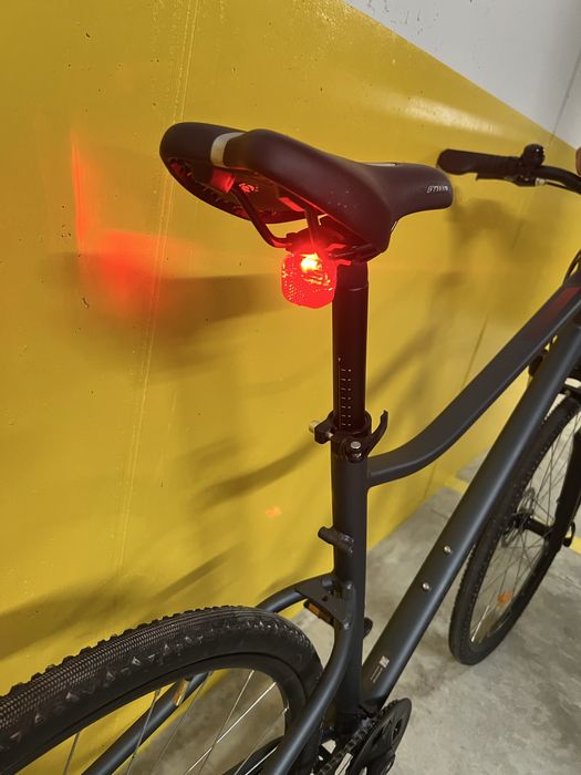 Bicicleta Trekking Riverside 500