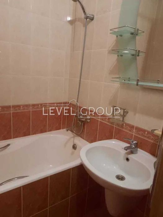 Квартира 3к, 73м, Драйзера, Троещина, Лівий берег