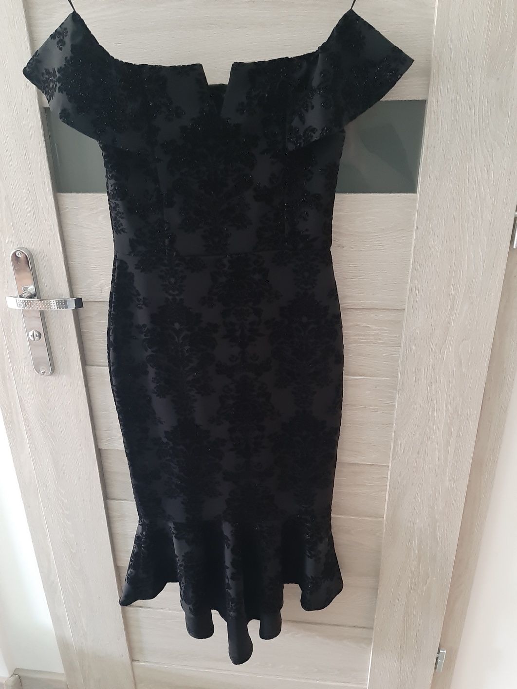 Elegancka sukienka na bal, imprezę, przyjęcie QUIZ UK rozmiar 34