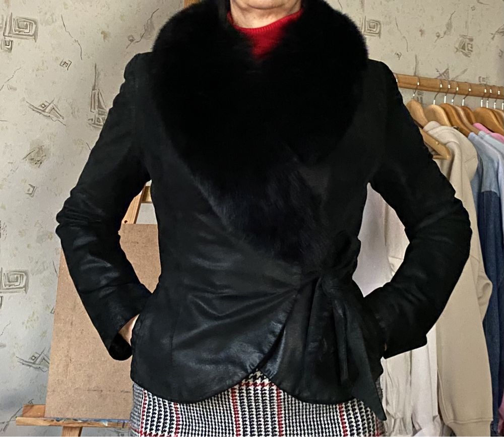 Жіноча куртка з хутром