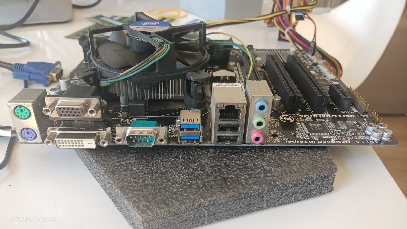 Комплект GIGABYTE GA-H81M-S2PV LGA1150 + Core i3 4130 BOX + RAM 12Gb